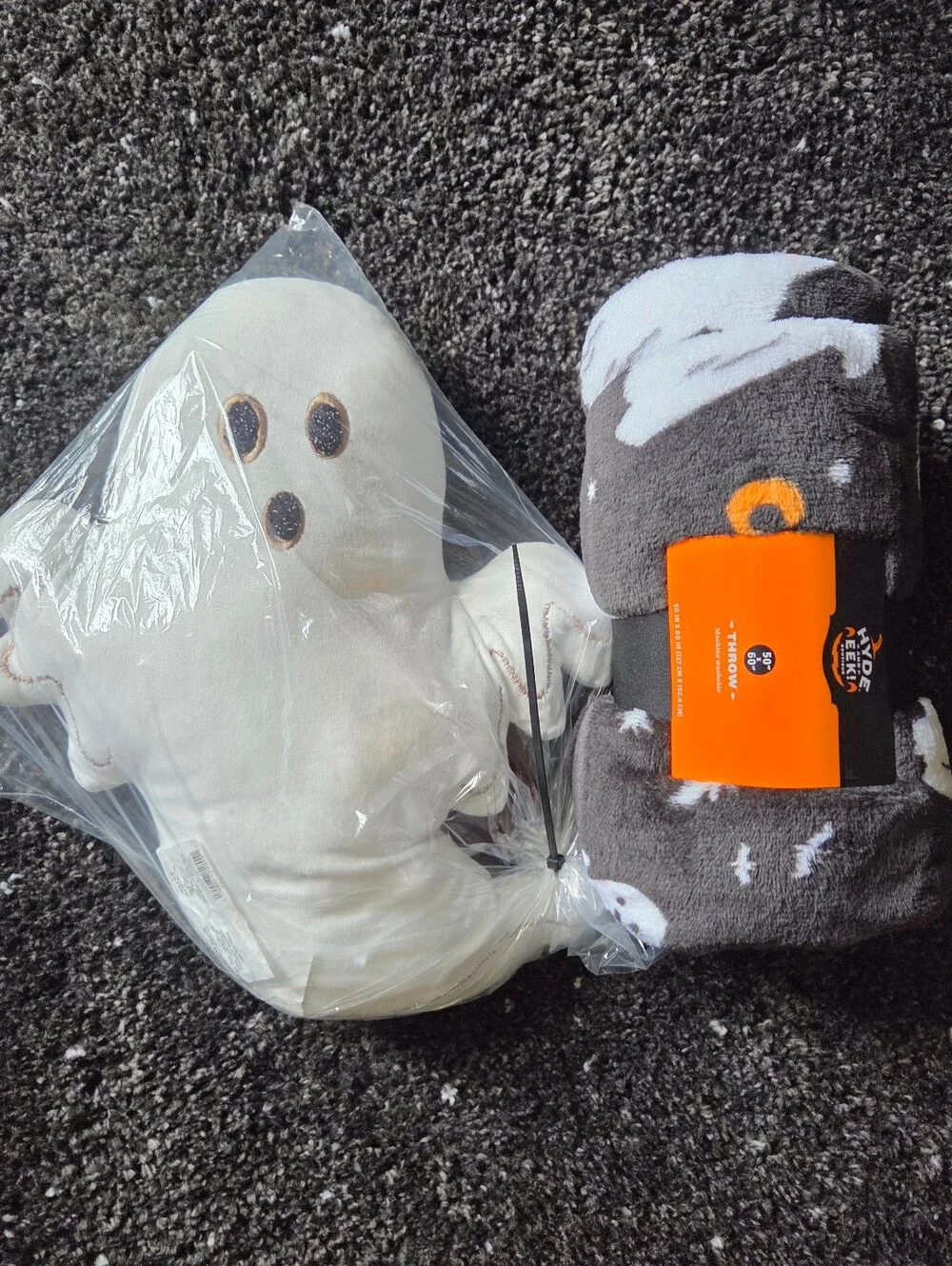 Hyde and EEK! Target Halloween Set Ghost Throw Blanket And Ghost Shaped Pillow